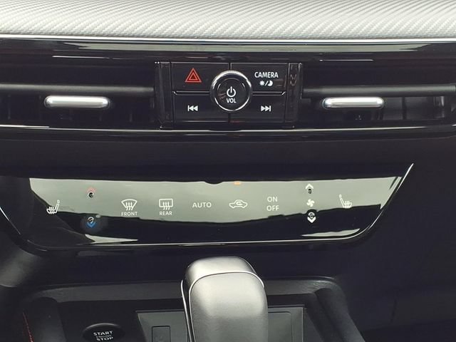 Used 2026 Nissan Kicks SR w/ SR Premium Package FWD image 14