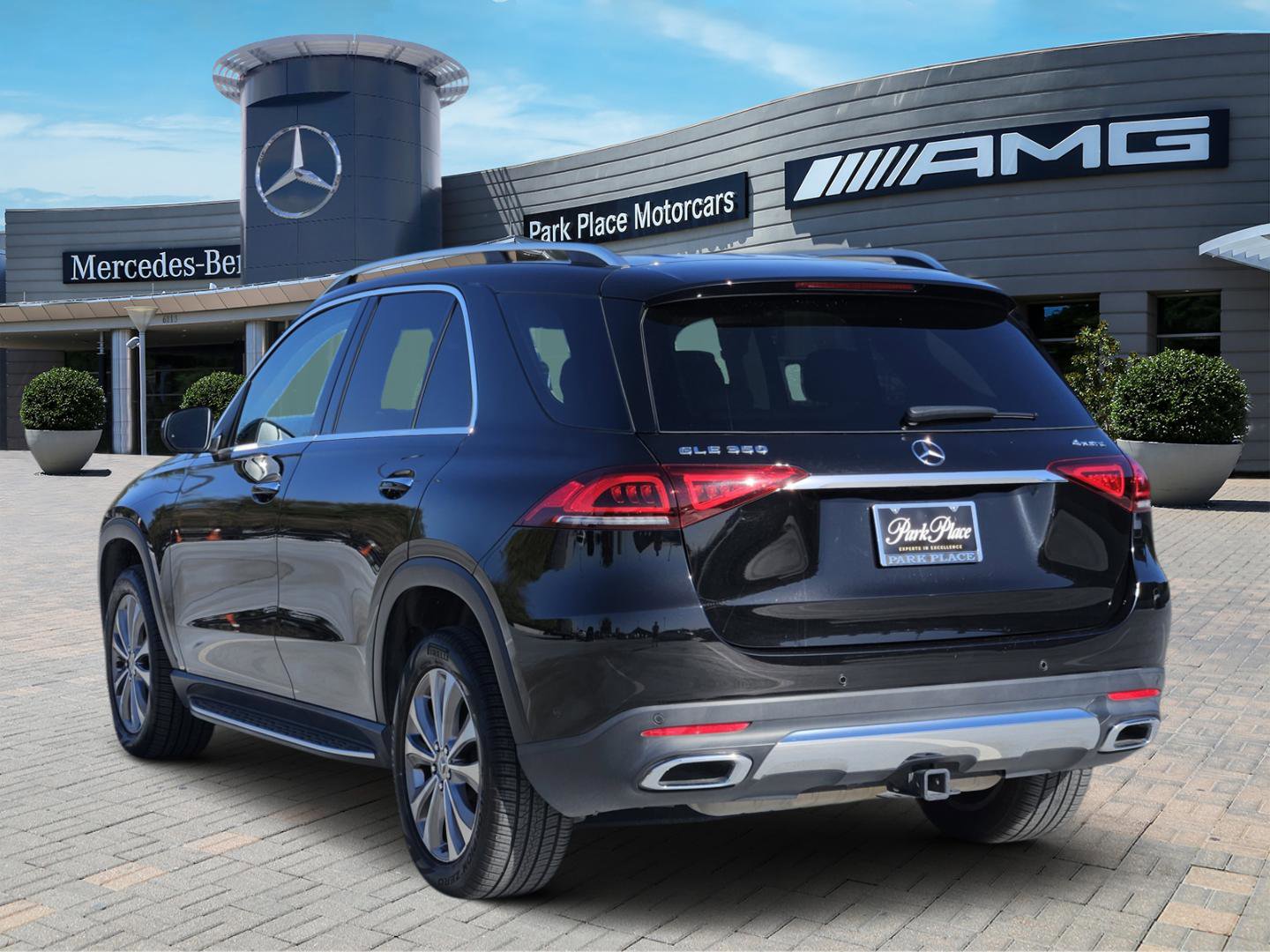 Certified 2020 Mercedes-Benz GLE 350 4MATIC image 4