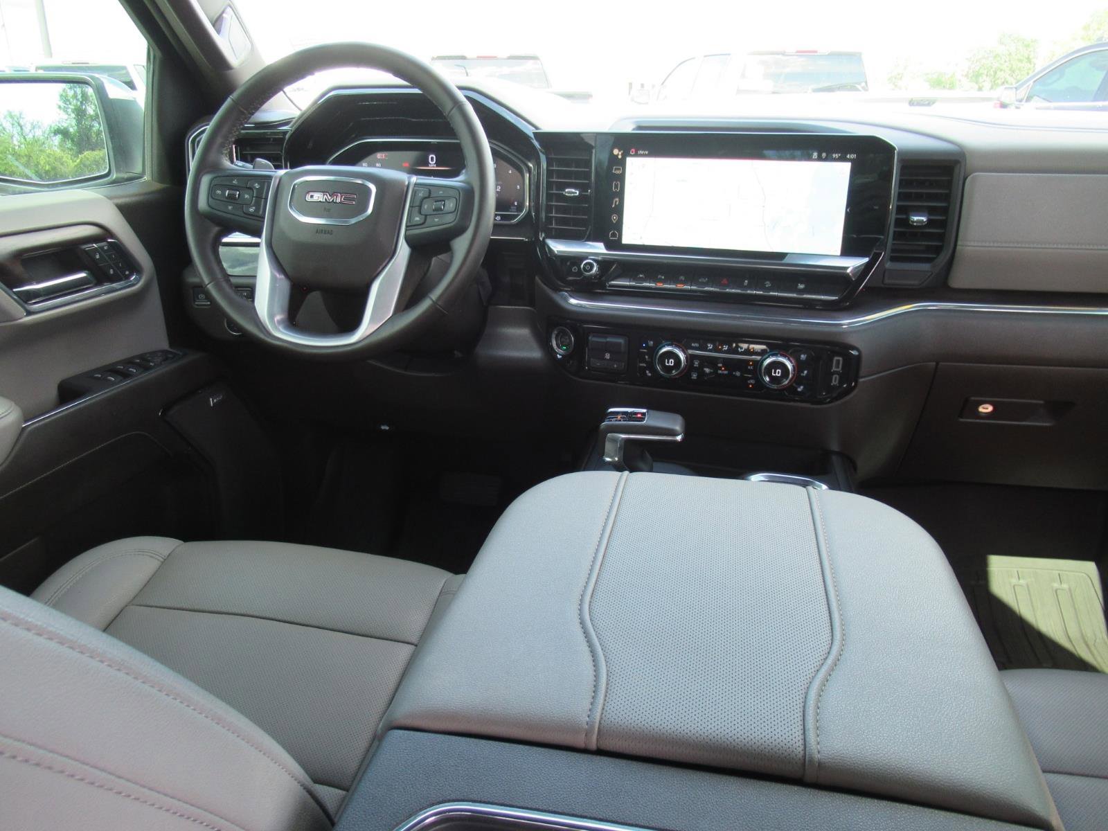 Used 2024 GMC Sierra 1500 SLT w/ SLT Premium Plus Package AWD/4WD image 12