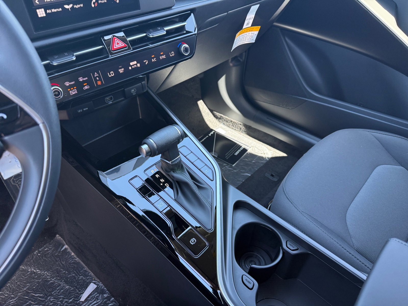 New 2026 Kia Niro LX FWD image 13