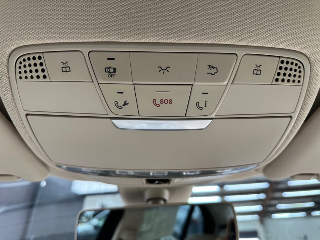 Used 2017 Mercedes-Benz E 300 image 34