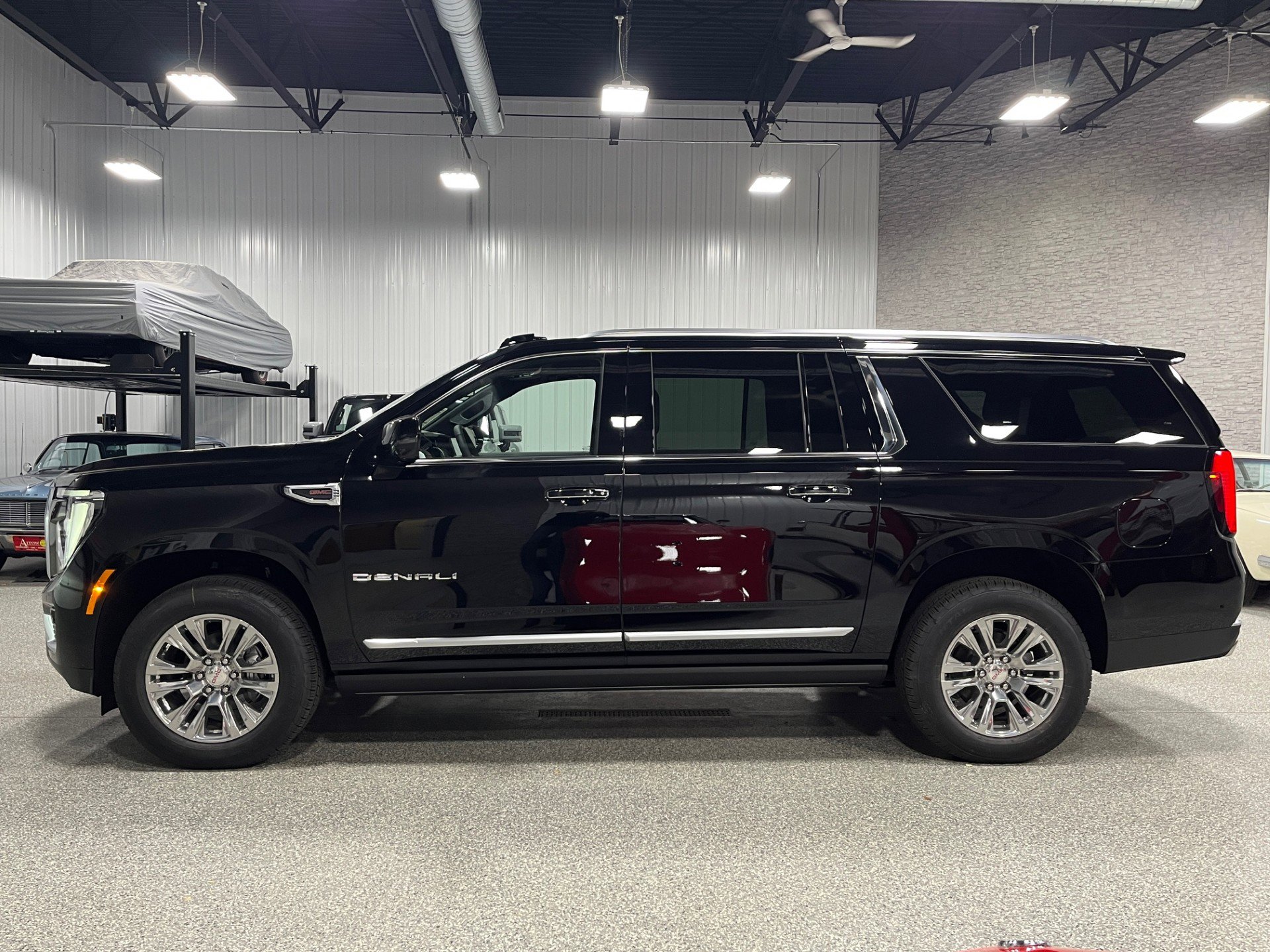 New 2026 GMC Yukon XL Denali w/ Sun & Power Step Package image 2