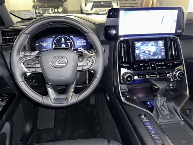 New 2025 Lexus LX 600 4WD w/ Luxury Package image 3