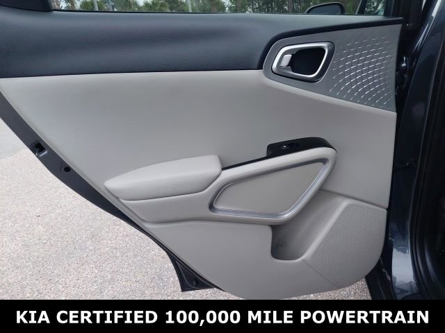 Used 2025 Kia Soul LX FWD image 21