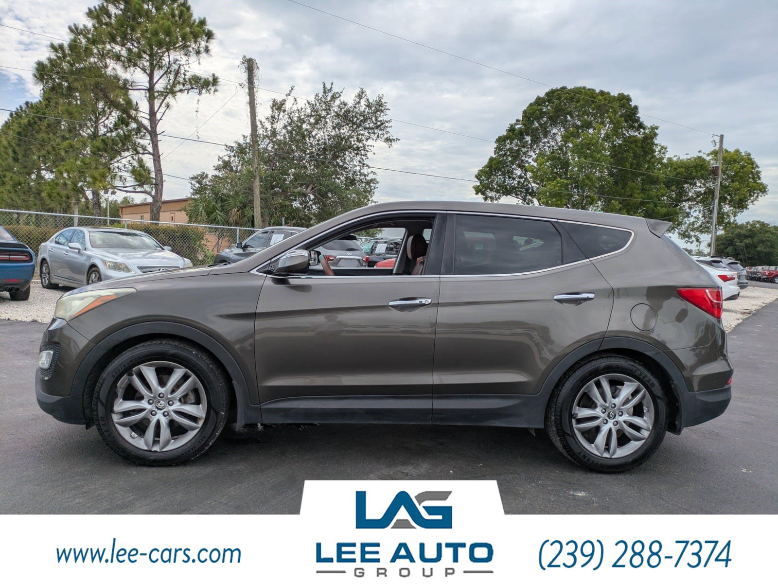 Used 2013 Hyundai Santa Fe Sport 2.0T w/ Technology Pkg FWD image 6