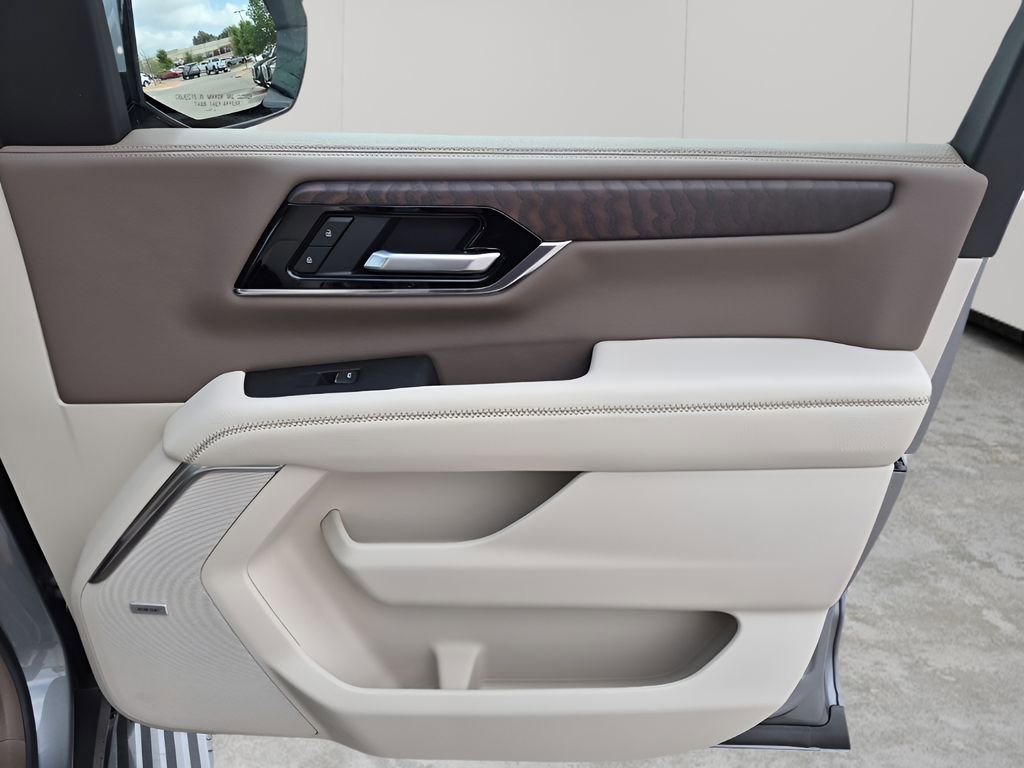 New 2026 GMC Yukon XL Denali w/ Sun & Power Step Package AWD/4WD image 15