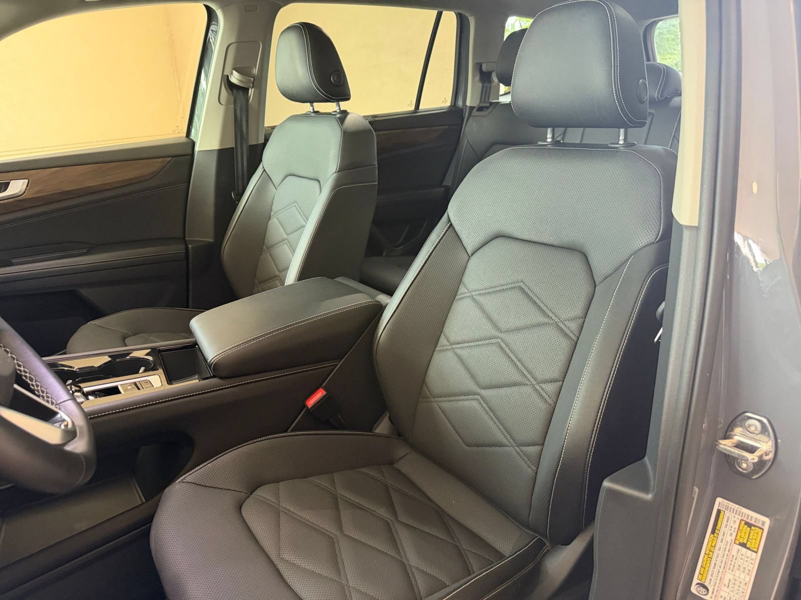 Used 2026 Volkswagen Atlas SE FWD image 19