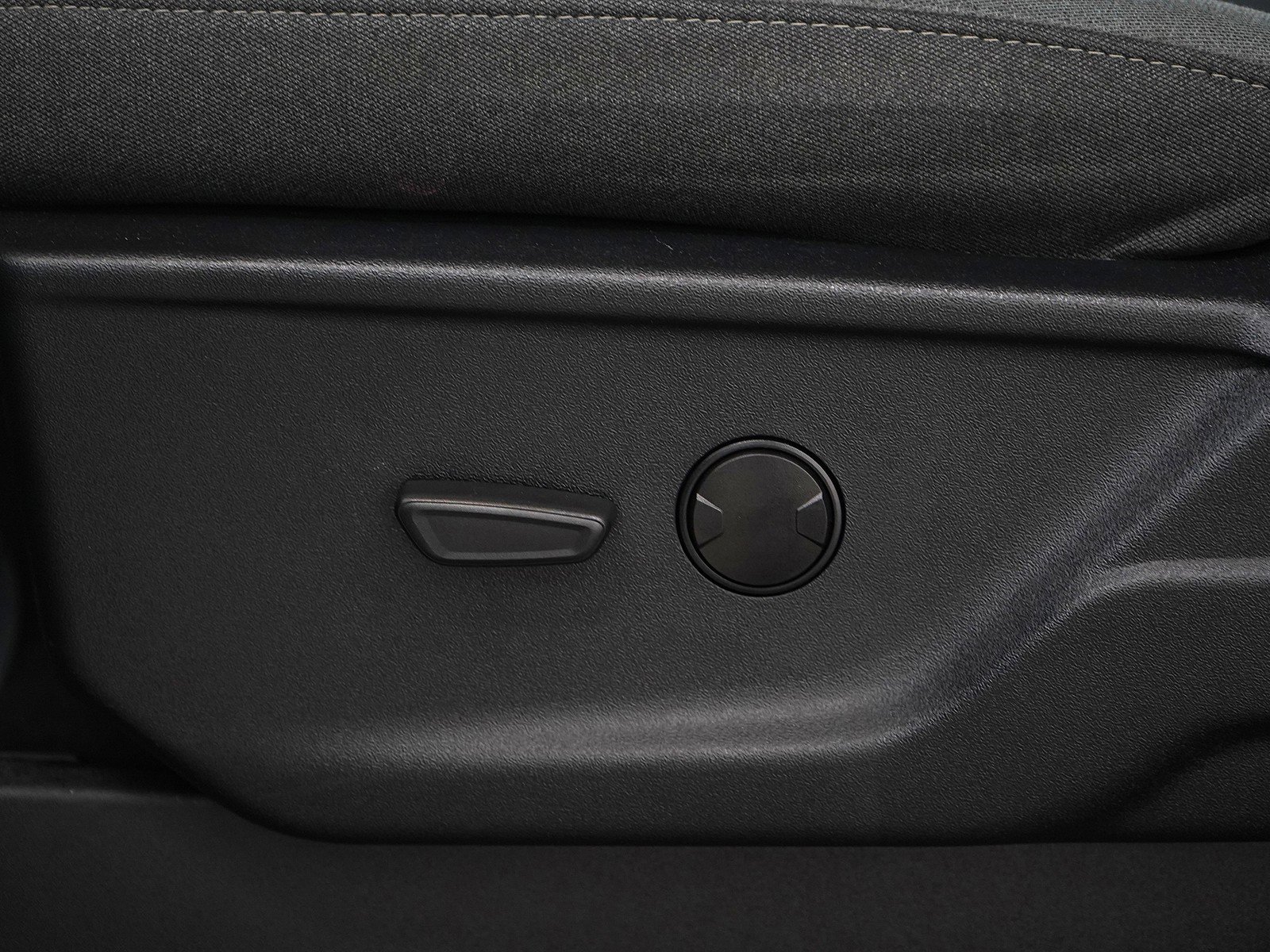 Used 2024 Ford F150 XLT w/ Mobile Office Package image 27