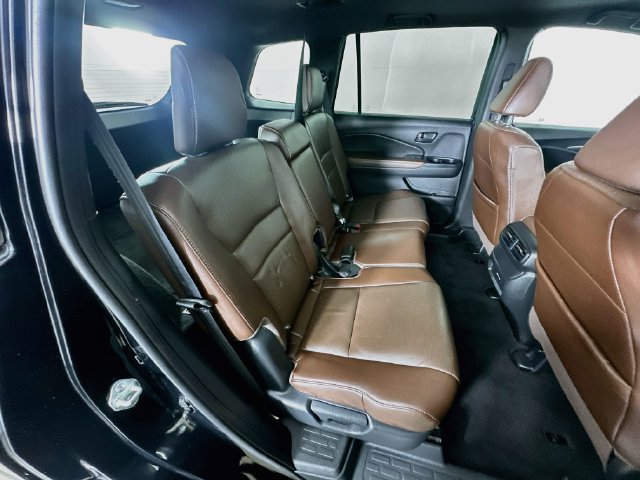 Certified 2024 Honda Passport EX-L image 8