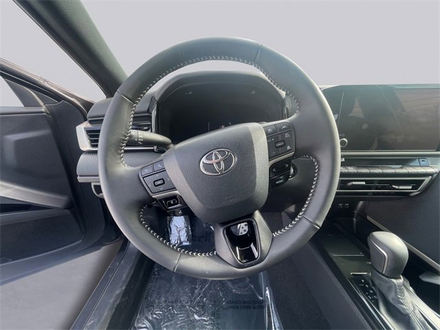Used 2026 Toyota Camry SE image 13