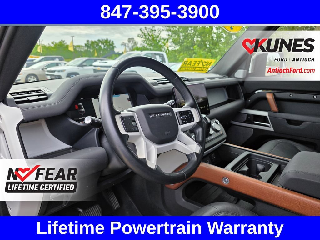 Used 2023 Land Rover Defender 130 SE AWD/4WD image 18