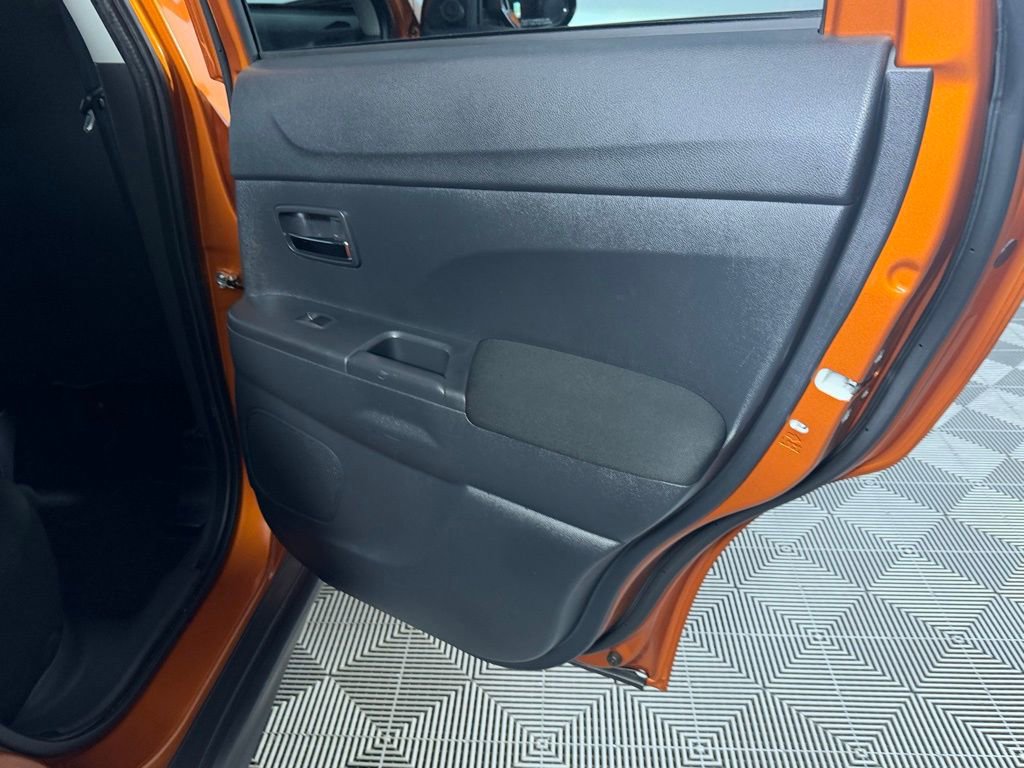 Used 2025 Mitsubishi Outlander Sport LE image 30