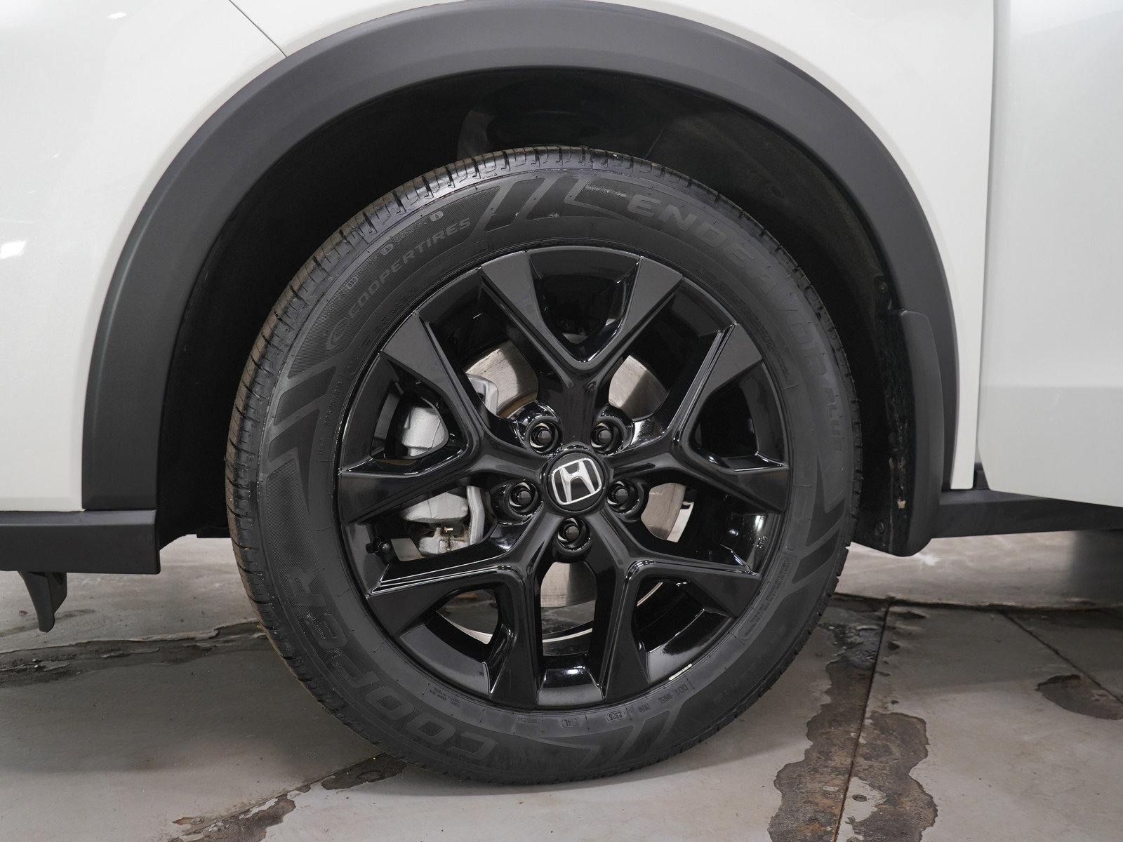Used 2024 Honda HR-V Sport image 30