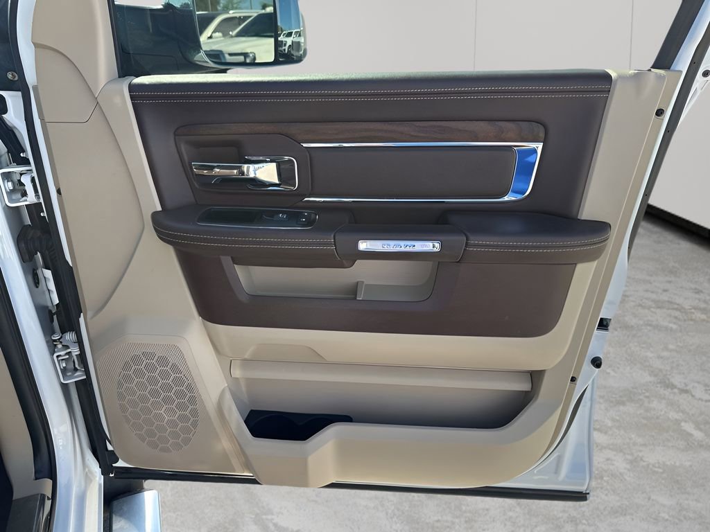 Used 2014 RAM 3500 Laramie Longhorn image 12