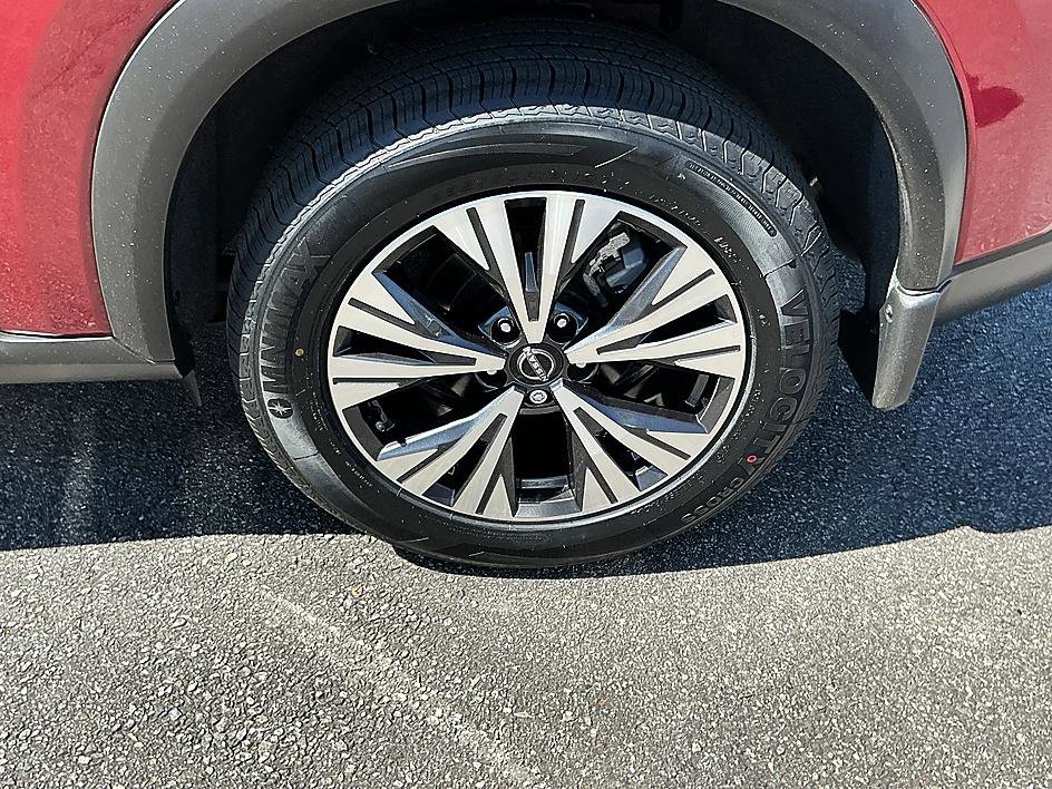 Certified 2023 Nissan Rogue SV image 8