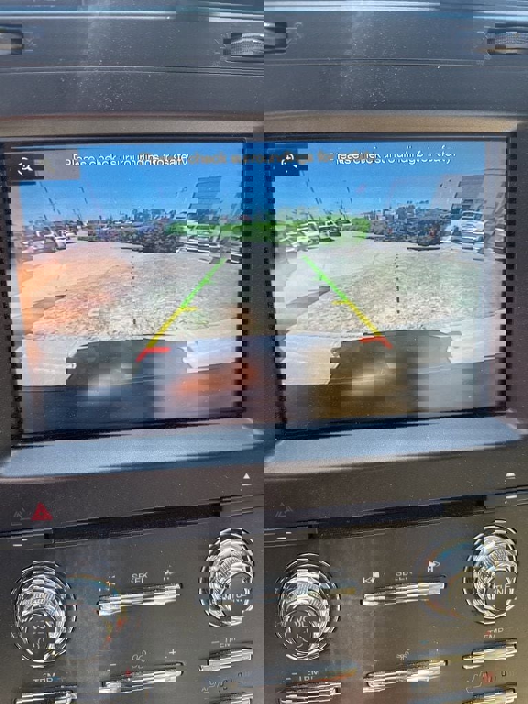 Used 2015 Lincoln Navigator 4WD w/ Equipment Group 101A Reserve image 6