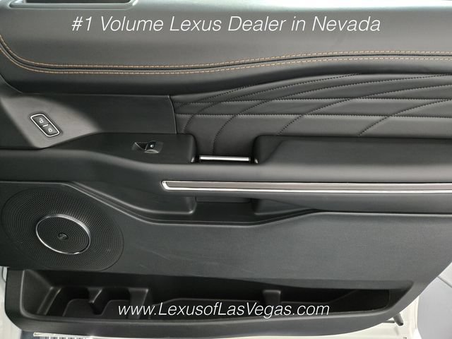 Used 2023 Ford Expedition Platinum AWD/4WD image 26