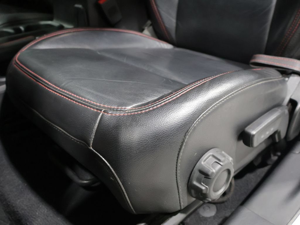 Used 2018 Jeep Wrangler Rubicon AWD/4WD image 12