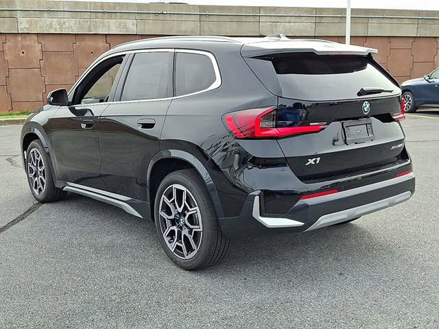 Certified 2026 BMW X1 xDrive28i w/ Technology Package AWD/4WD image 3