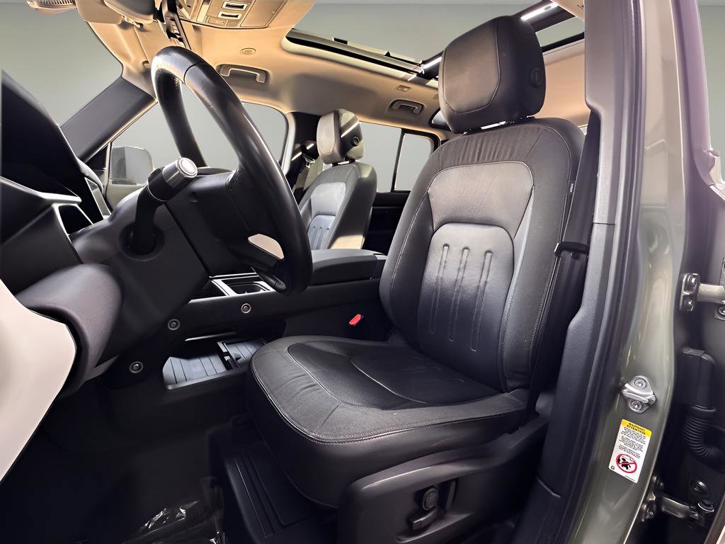 Used 2020 Land Rover Defender 110 SE image 9
