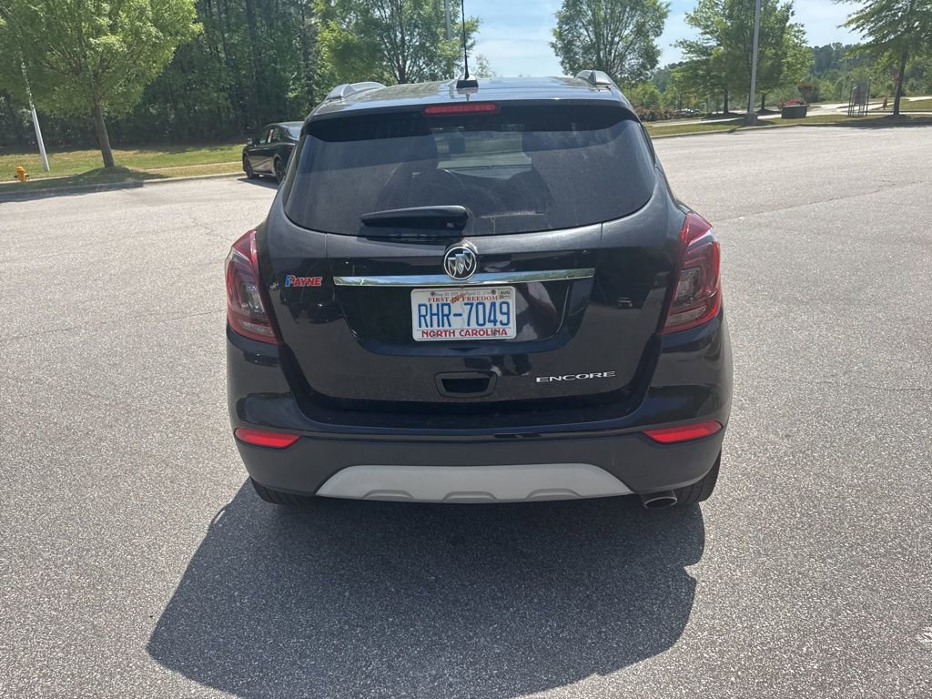 Used 2020 Buick Encore Preferred image 9