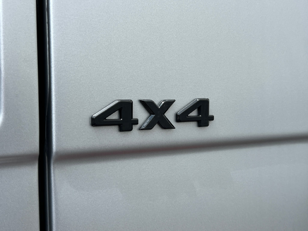 Used 2017 Mercedes-Benz G 550 Squared image 32