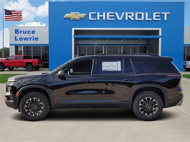 New 2026 Chevrolet Traverse Z71 w/ Driver Confidence Package image 2