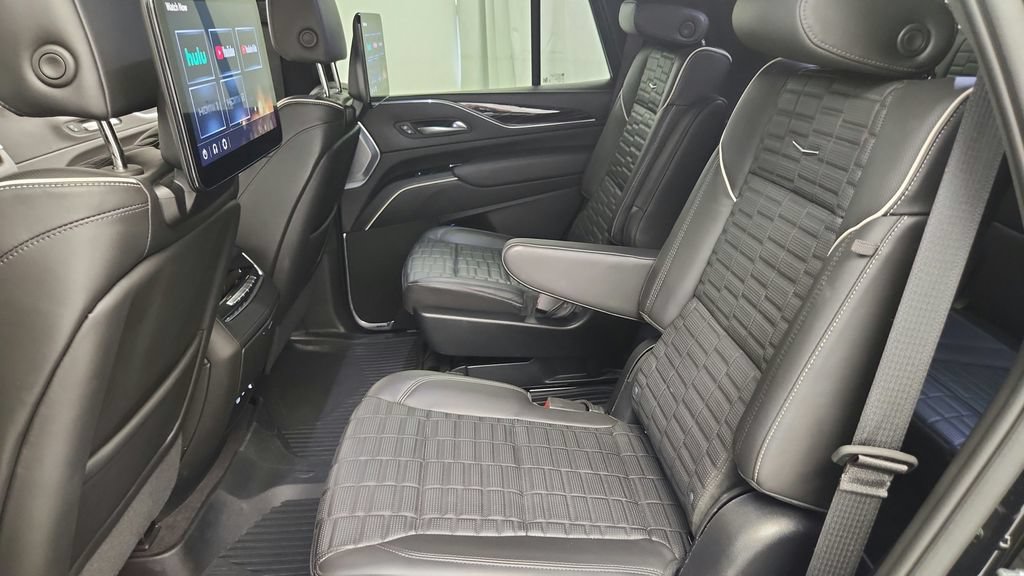 Used 2023 Cadillac Escalade V AWD/4WD image 35