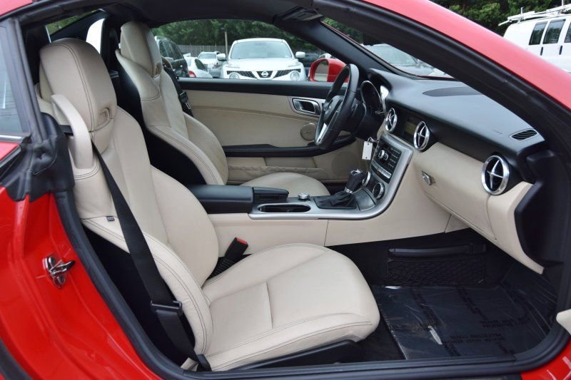 Used 2012 Mercedes-Benz SLK 350 image 23