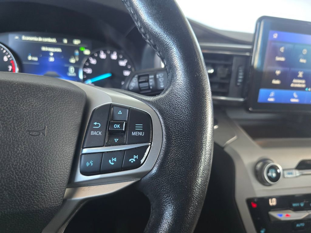 Used 2021 Ford Explorer XLT image 37