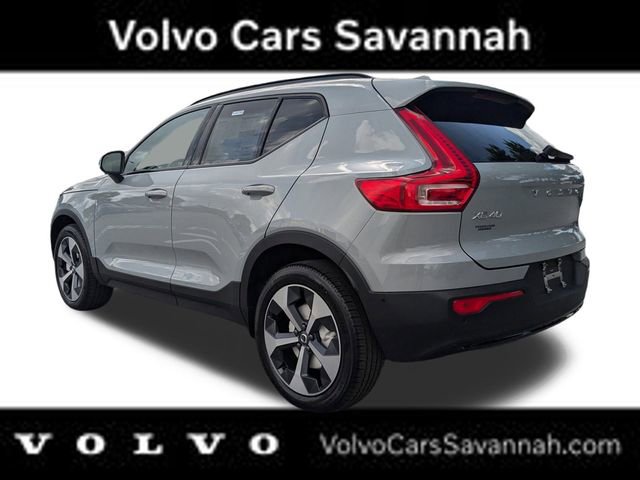 New 2025 Volvo XC40 B5 Plus w/ Protection Package Premier image 7