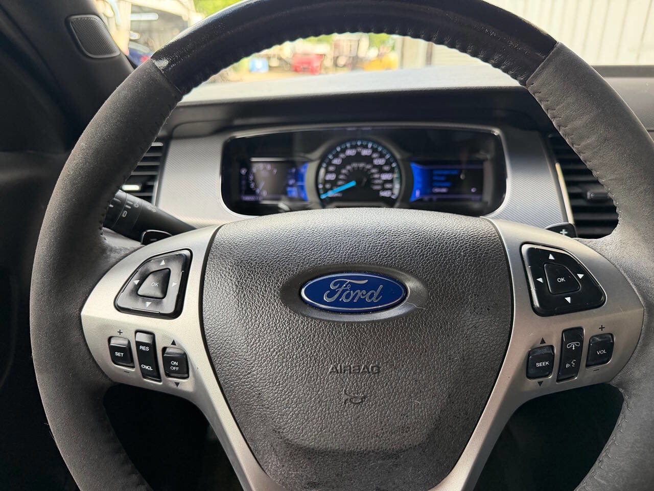 Used 2013 Ford Taurus SHO image 26