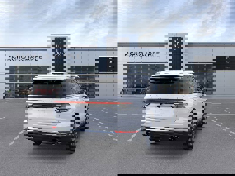 New 2026 Lincoln Aviator AWD image 8