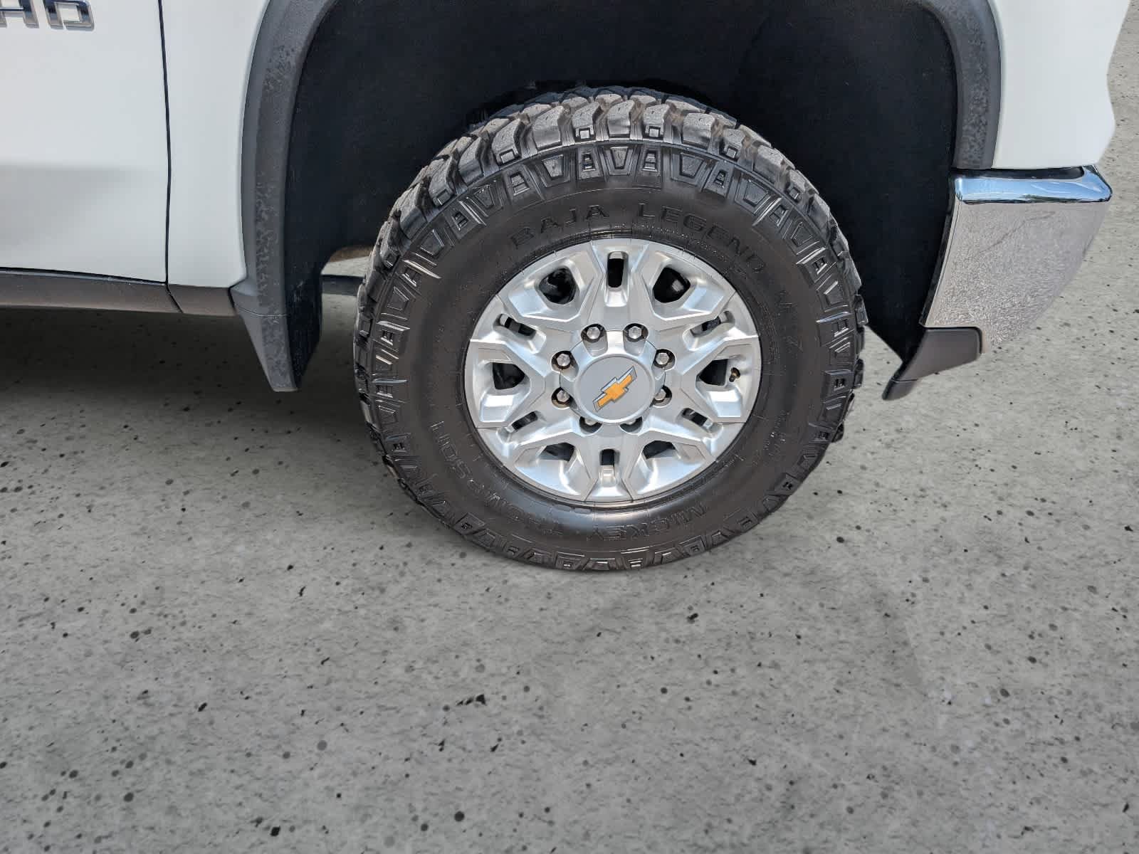 Certified 2024 Chevrolet Silverado 2500 LTZ w/ LTZ Plus Package AWD/4WD image 9