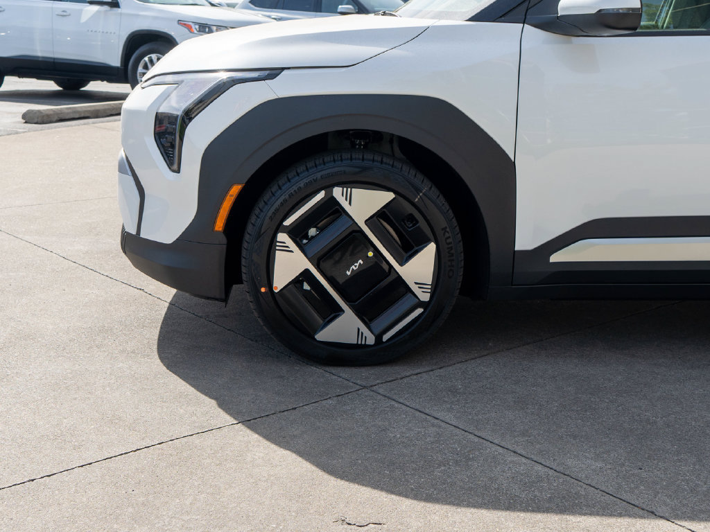 New 2027 Kia EV3 Wind AWD/4WD image 30