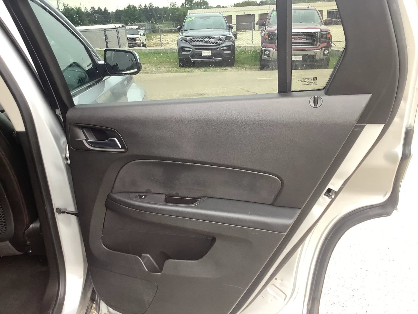 Used 2016 GMC Terrain SLT w/ Open Road Package AWD/4WD image 16