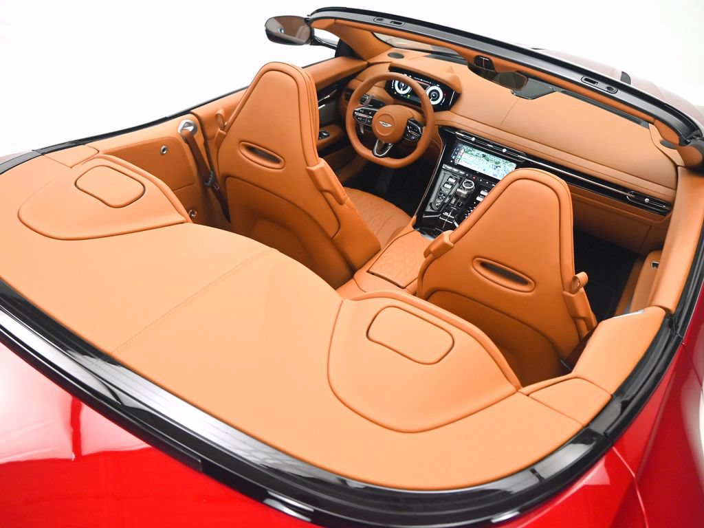 Used 2025 Aston Martin DB12 Convertible RWD image 18