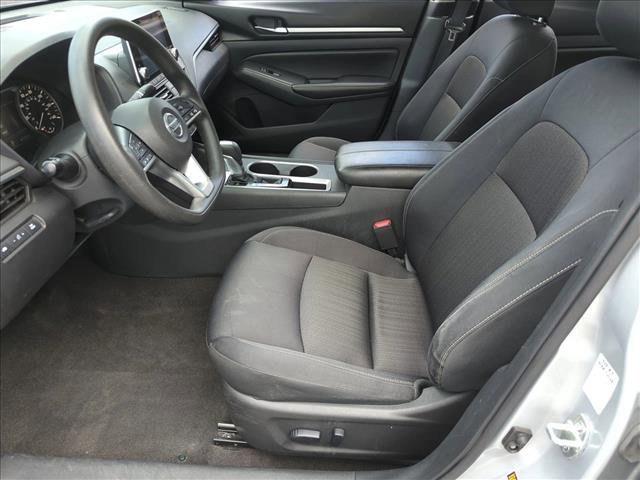 Used 2022 Nissan Altima 2.5 SV FWD image 15