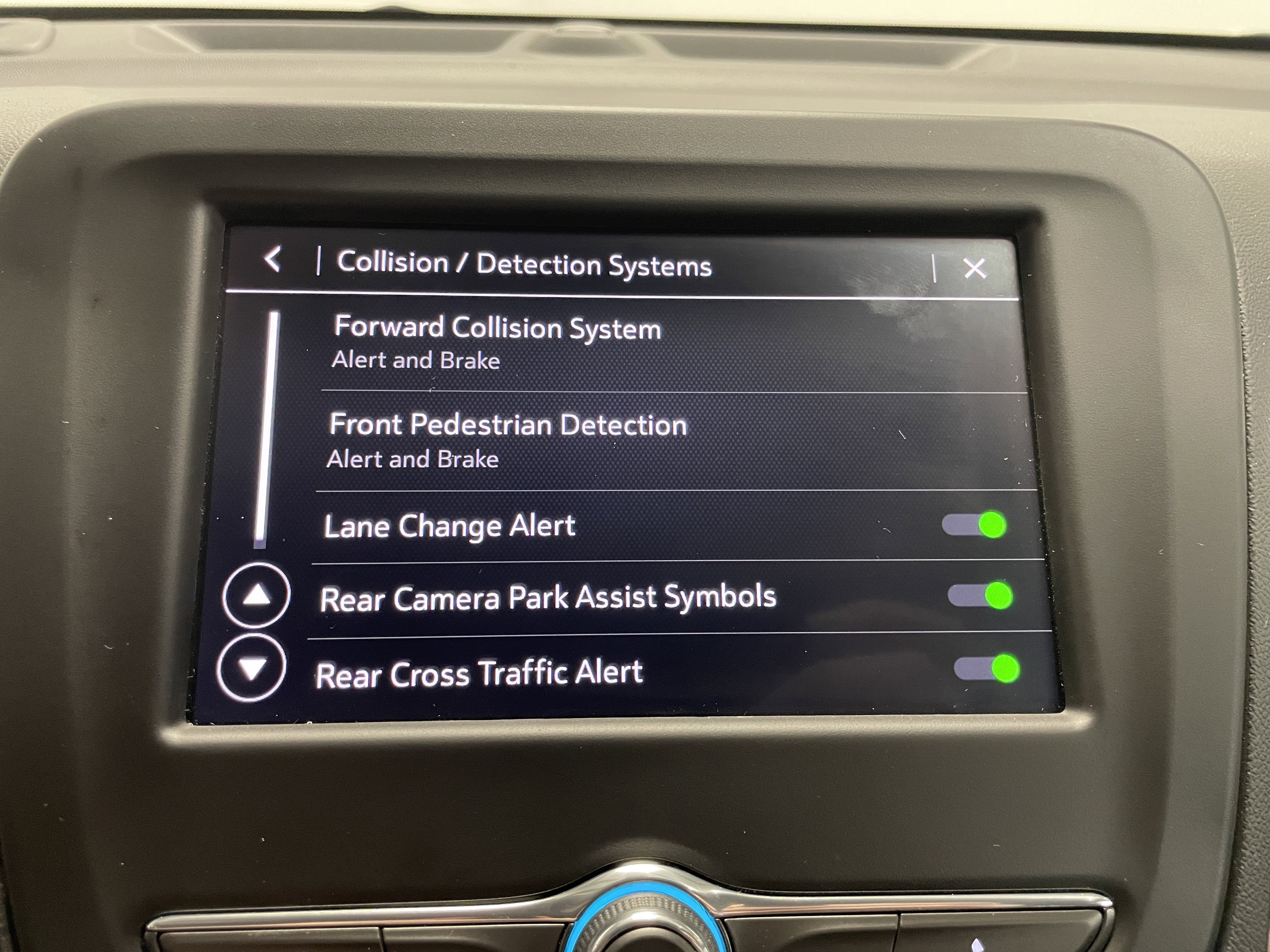 Used 2023 Chevrolet Equinox LT image 11