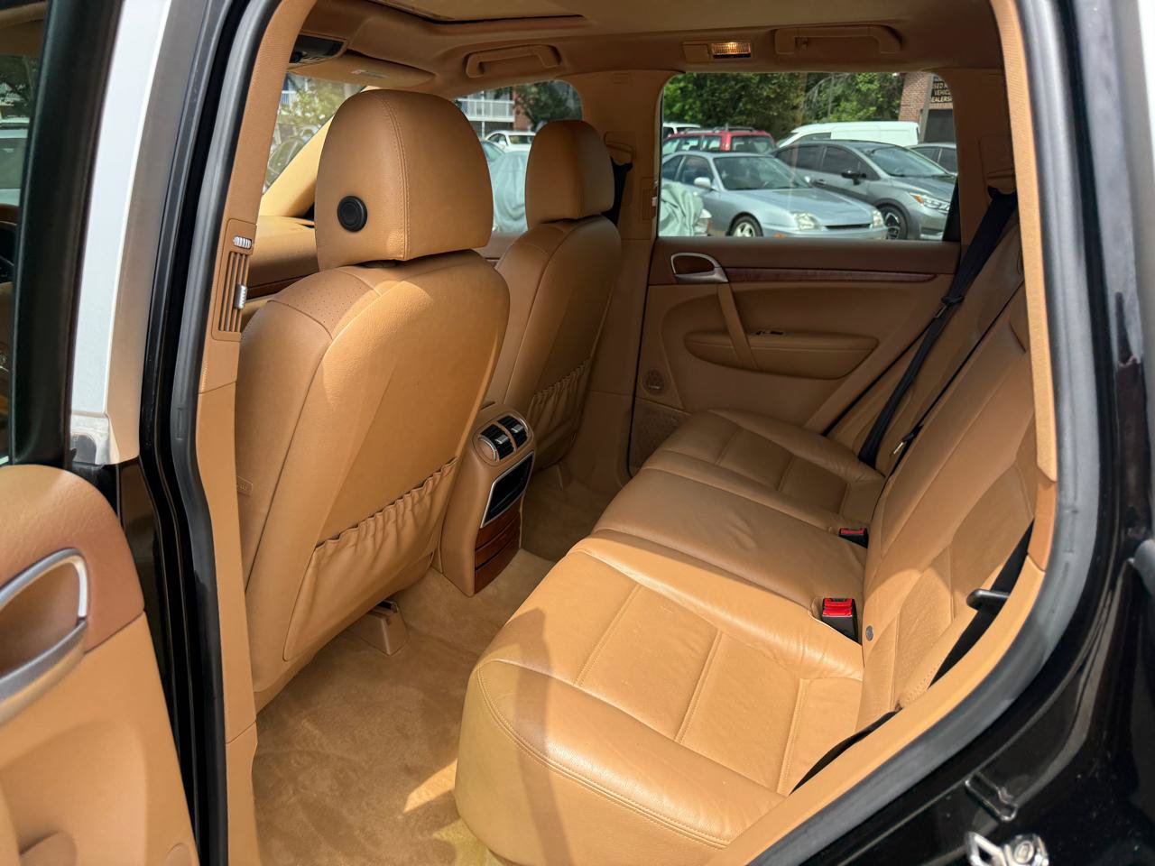Used 2005 Porsche Cayenne S AWD/4WD image 48