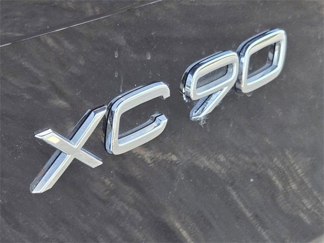 New 2025 Volvo XC90 T8 Plus w/ Protection Package Premier image 18