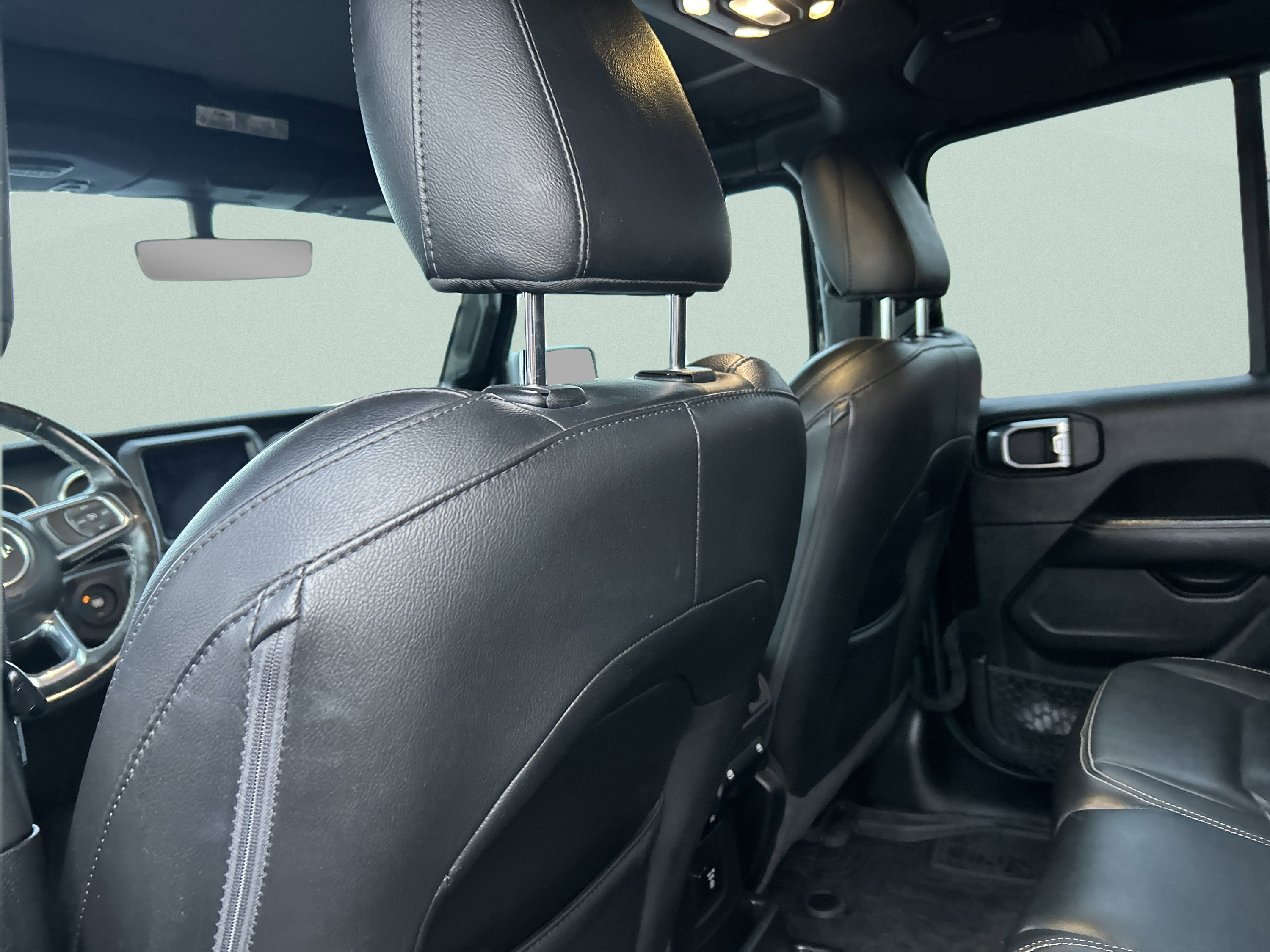 Used 2022 Jeep Wrangler Unlimited Sahara w/ LED Lighting Group image 31