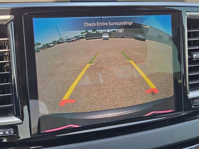 Used 2023 Chrysler Pacifica Touring-L FWD image 18