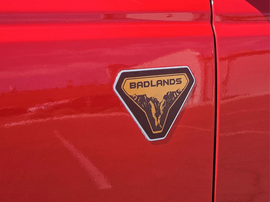 Used 2023 Ford Bronco Badlands image 12