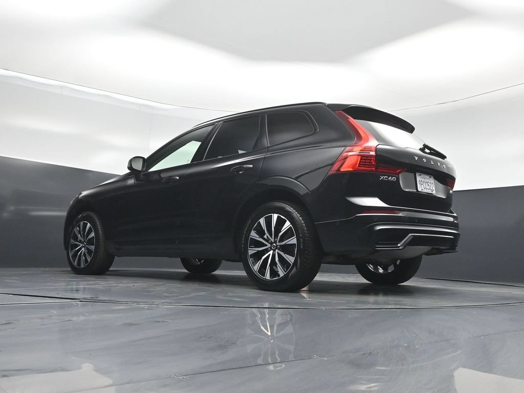 Used 2025 Volvo XC60 B5 Plus AWD/4WD image 52