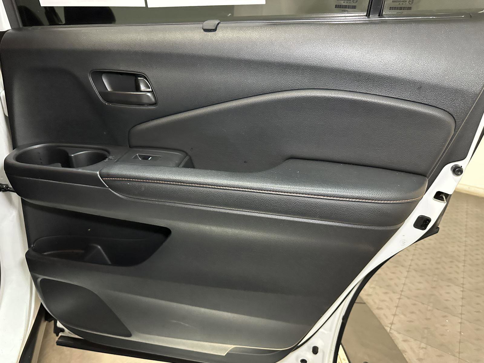 Used 2022 Honda Pilot TrailSport image 34