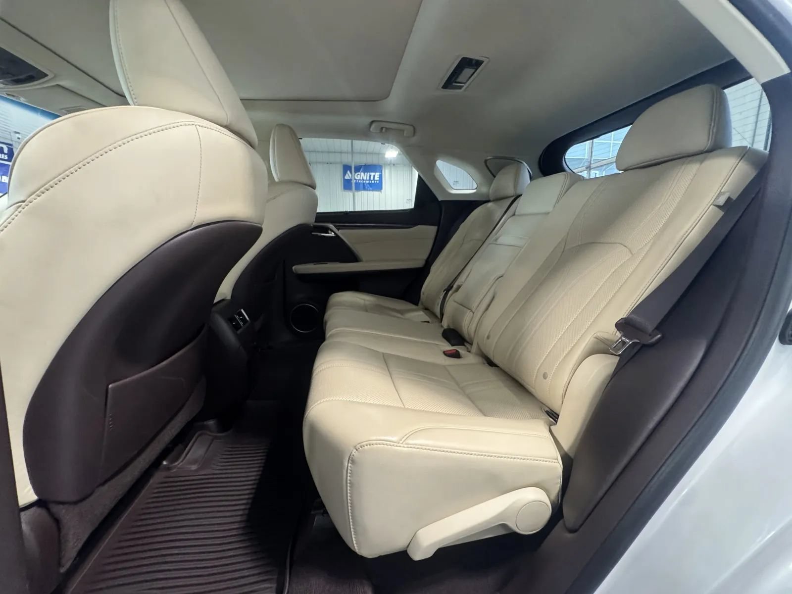 Used 2018 Lexus RX 450h AWD w/ Luxury Package image 15