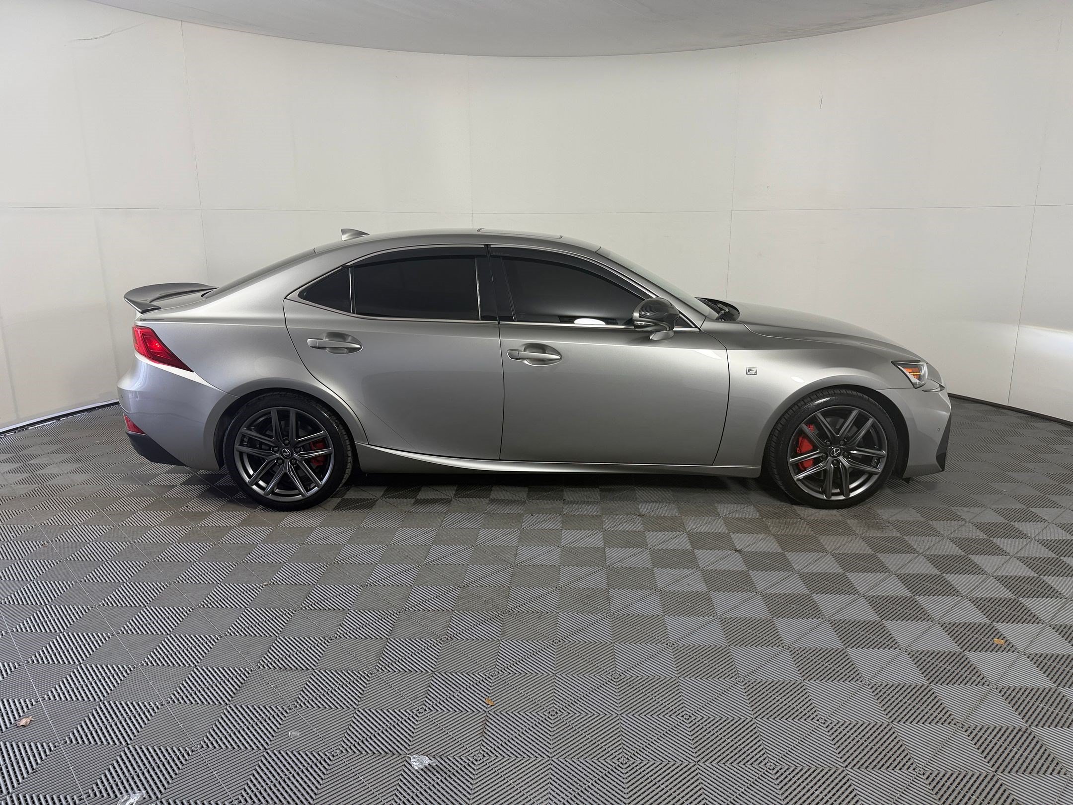 Used 2019 Lexus IS 300 F Sport w/ F Sport Package RWD image 8