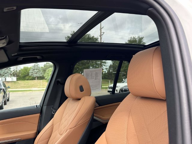 Certified 2025 BMW X5 xDrive40i w/ Premium Package AWD/4WD image 26