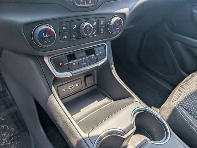 Used 2022 GMC Terrain SLE w/ Driver Convenience Package FWD image 20